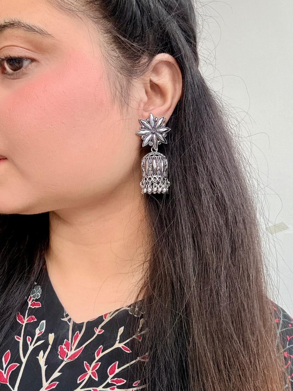 Noor-e-Silver Floral Jhumka