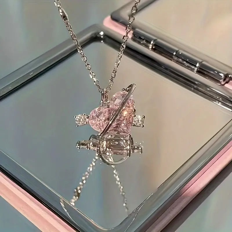 Elegant Cute Heart Pendant Necklace with Rhinestone Embellishment