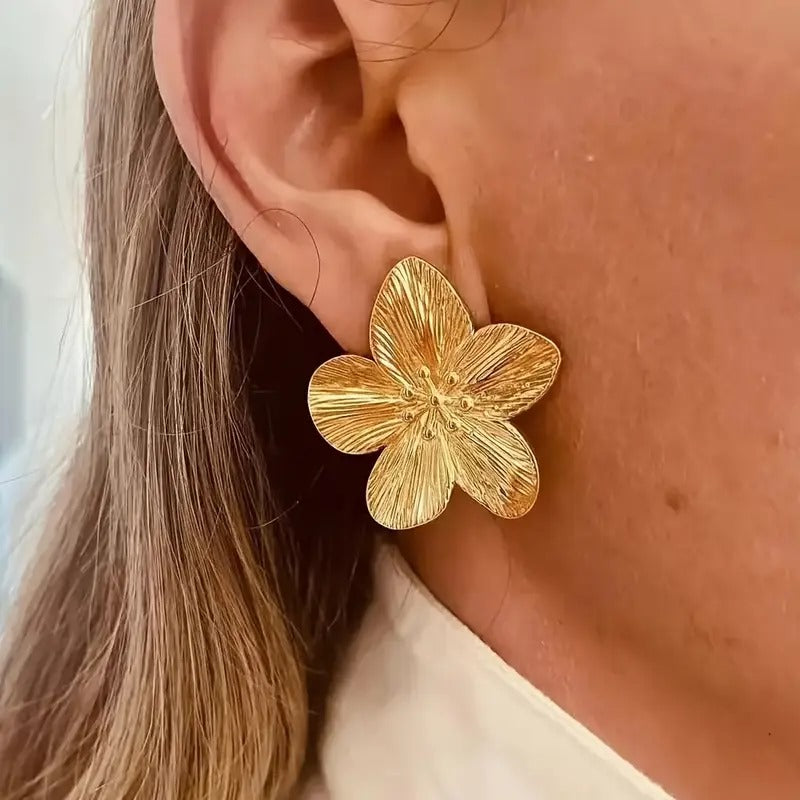 Stud Earrings for Women - Versatile Iron Floral Design for Weddings, Valentine's Day & Casual Attire, Cute Earrings