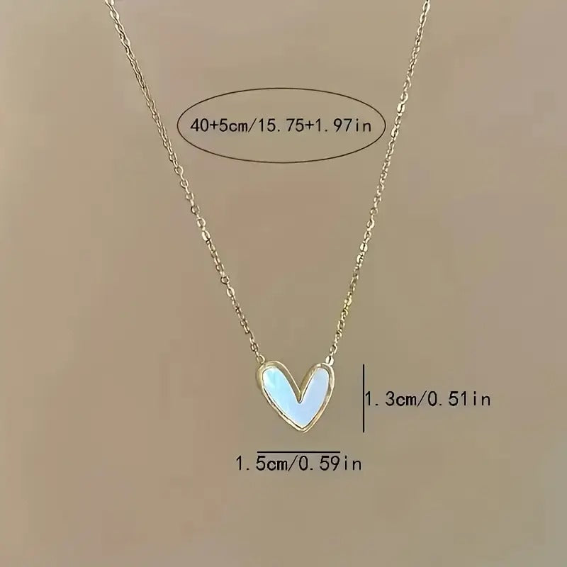Vintage Elegant Heart-Shaped Necklace