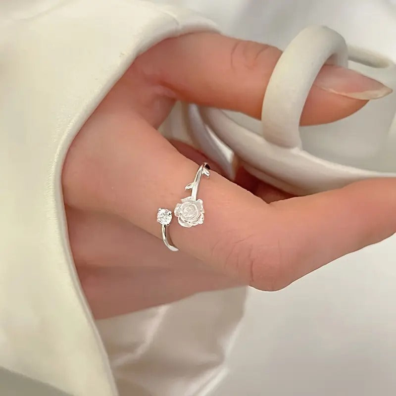 Adjustable High-end Flower Ring With A Simple And Cute Camellia Design