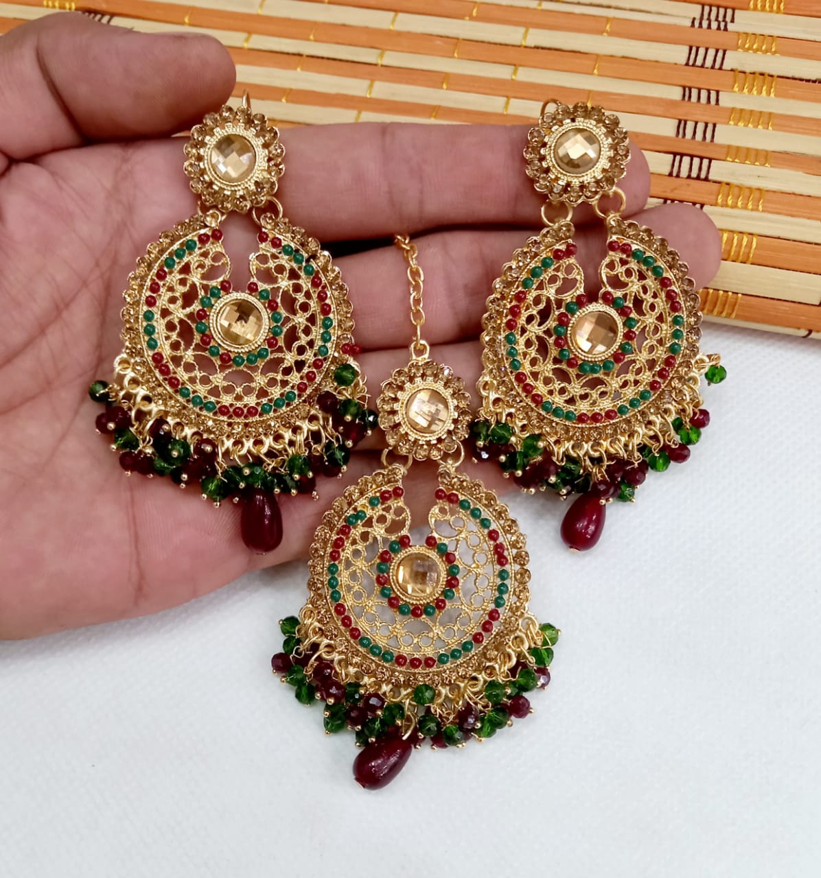 Earrings with Tika set