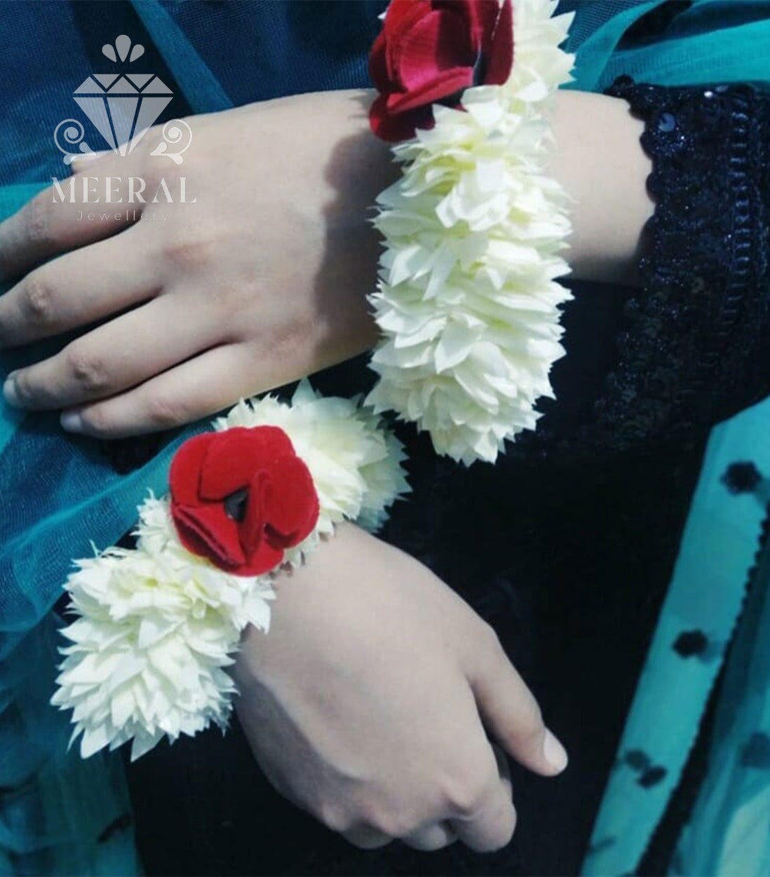 Flower Hand Gajry (Bracelet) Mehndi Style