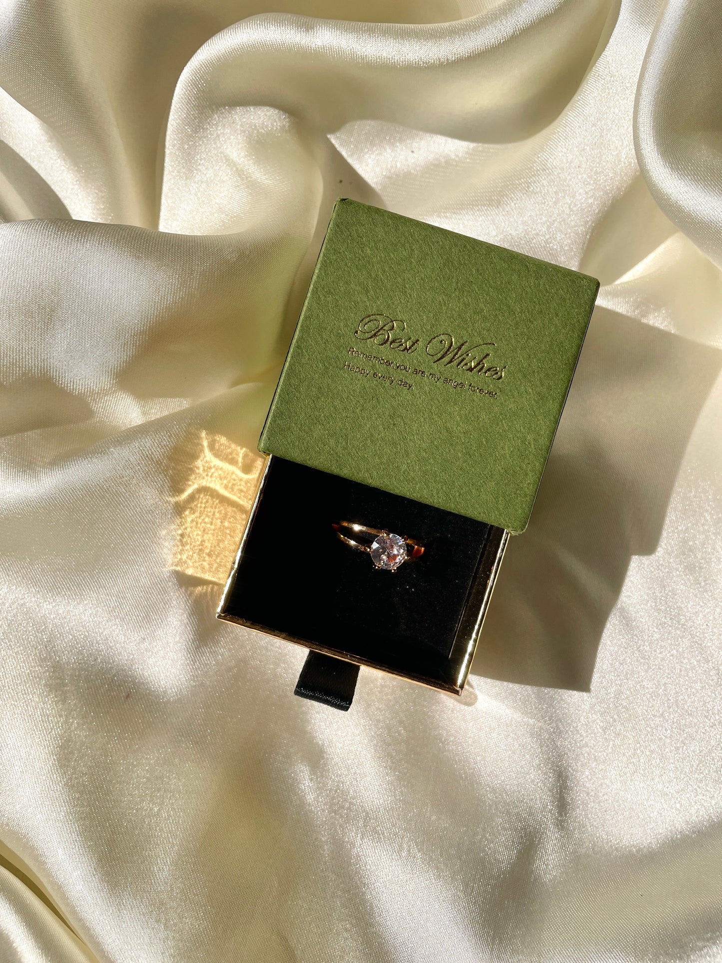 Aurora Classic Crystal Ring