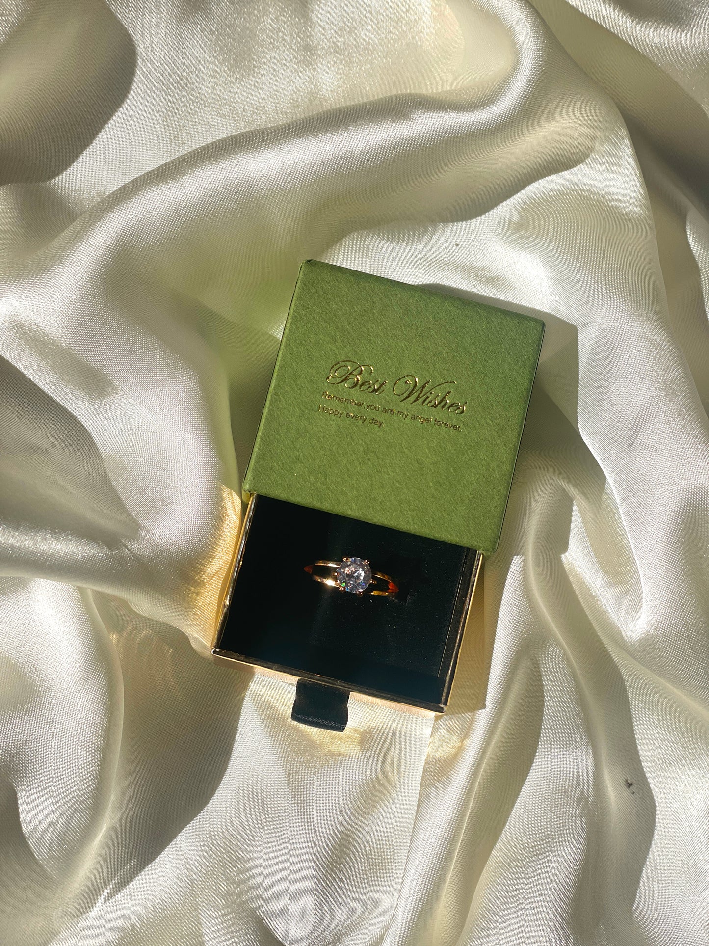 Aurora Classic Crystal Ring