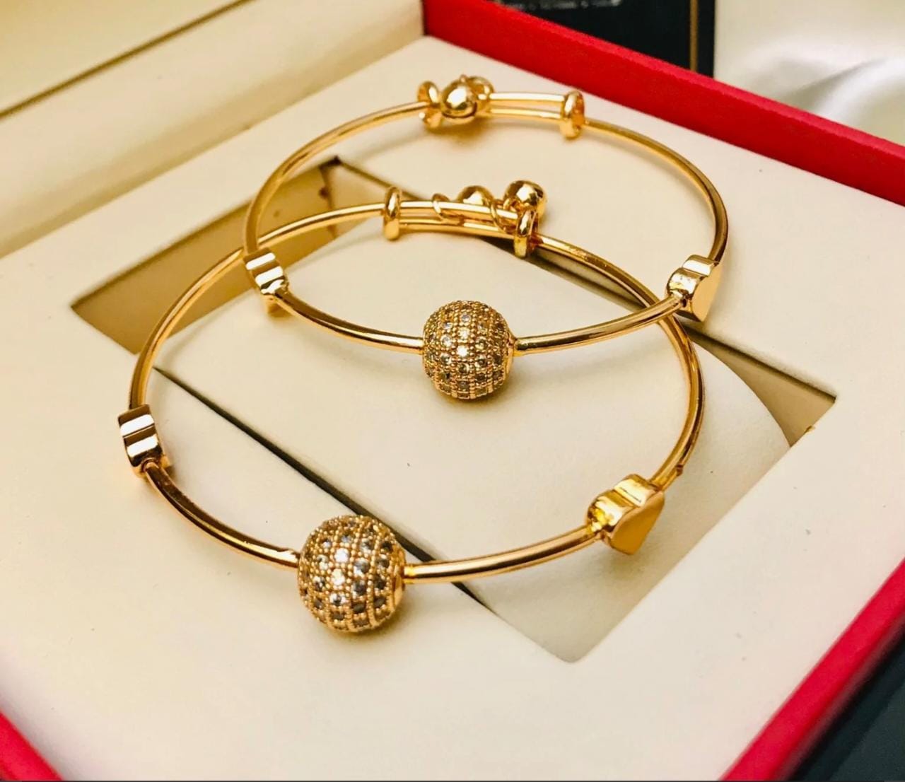 Golden Ball Style Bracelet