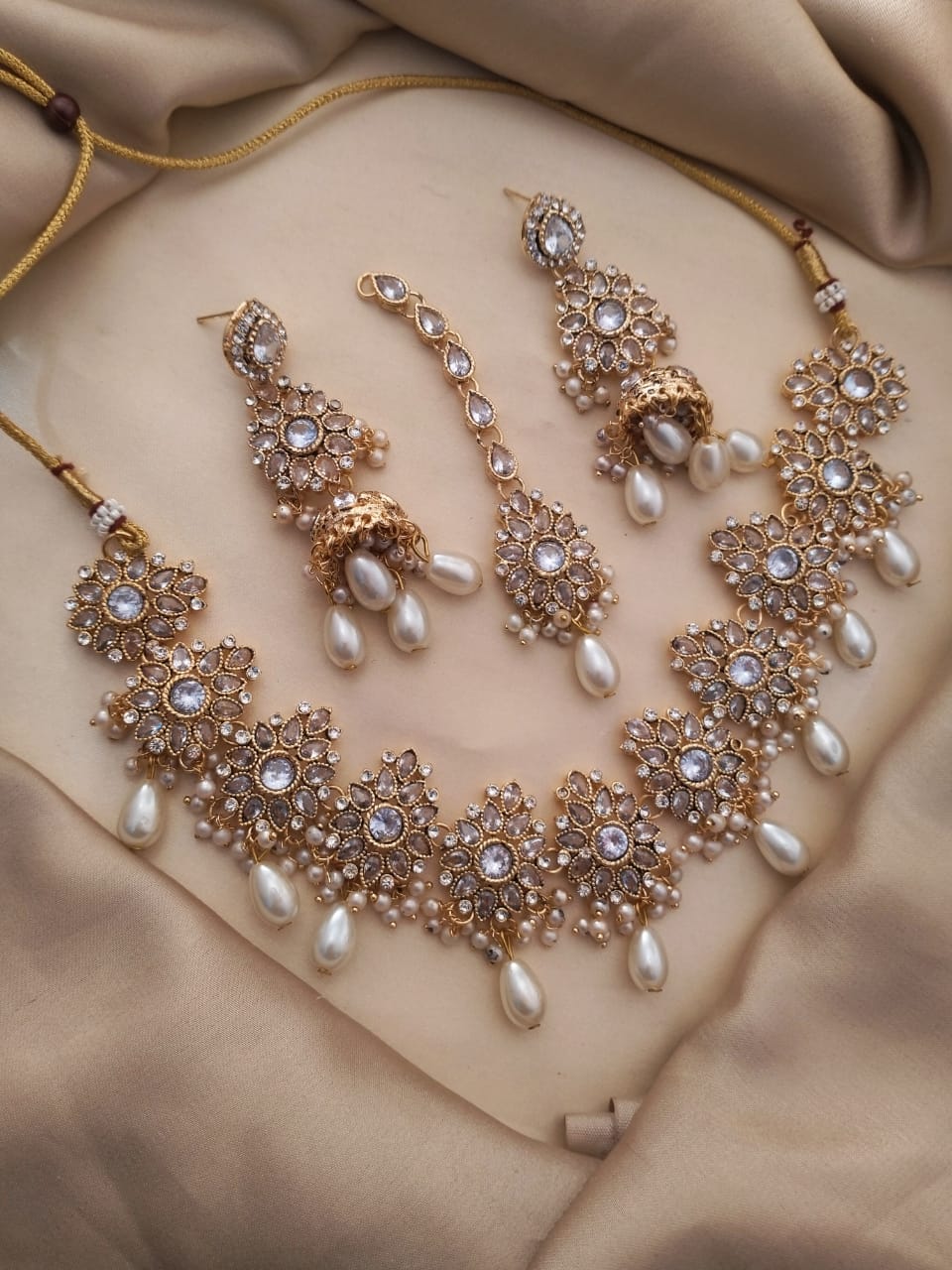 Stunning Jewelry set