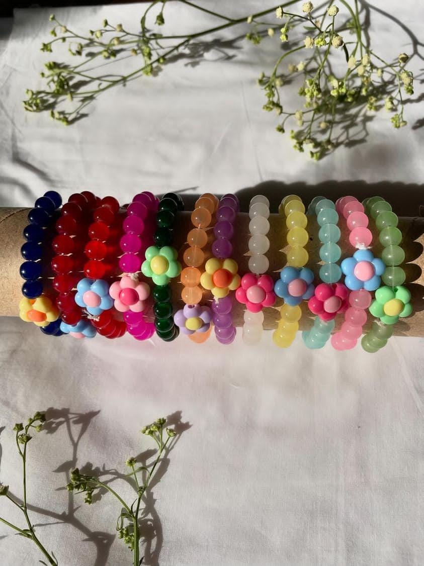 Cute Flower Bracelets - 12 Pieces