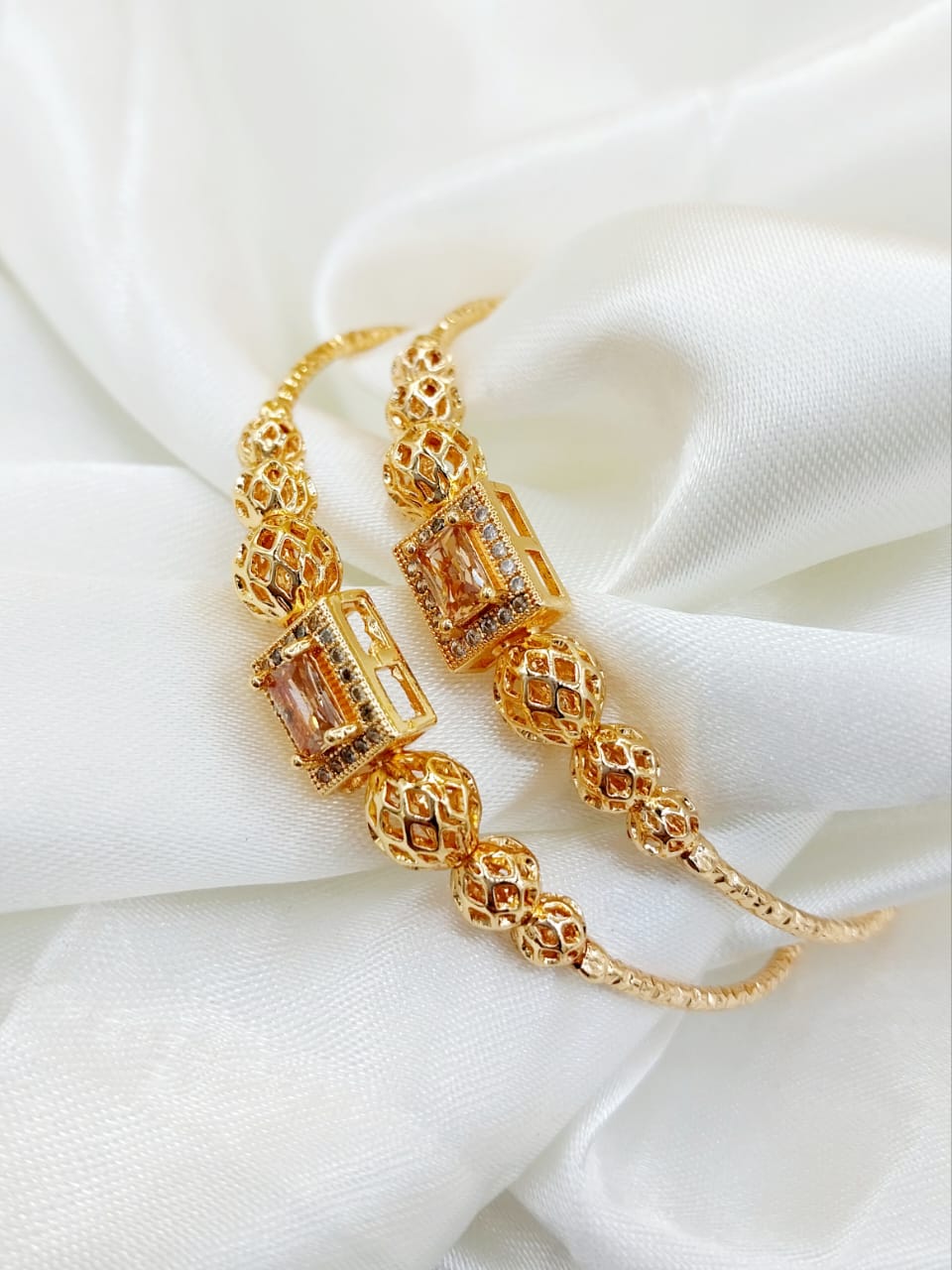 Premium Stone KARA set - 2 Pieces