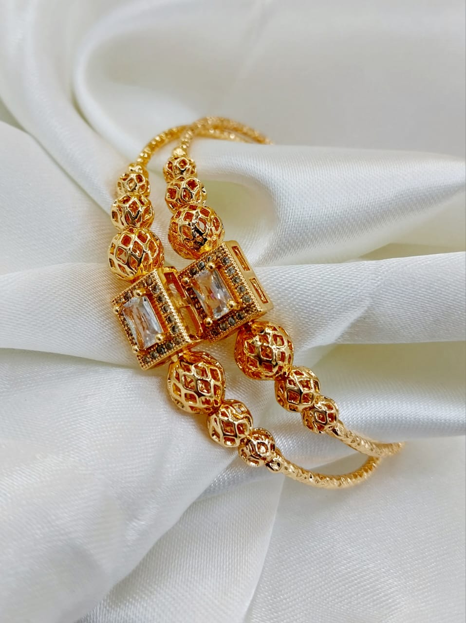 Premium Stone KARA set - 2 Pieces