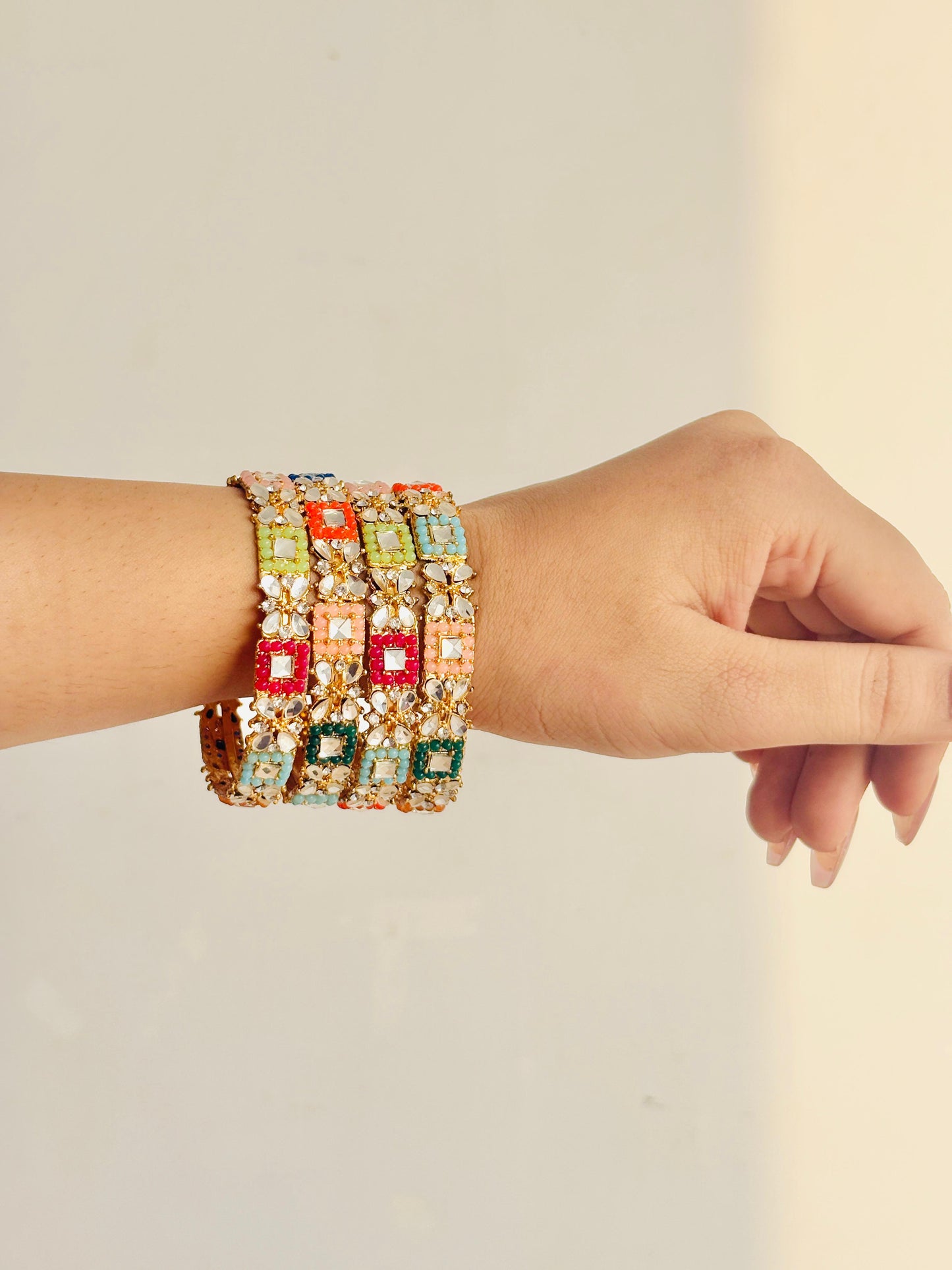 Rang-e-Bahaar Mirror Kangan Set