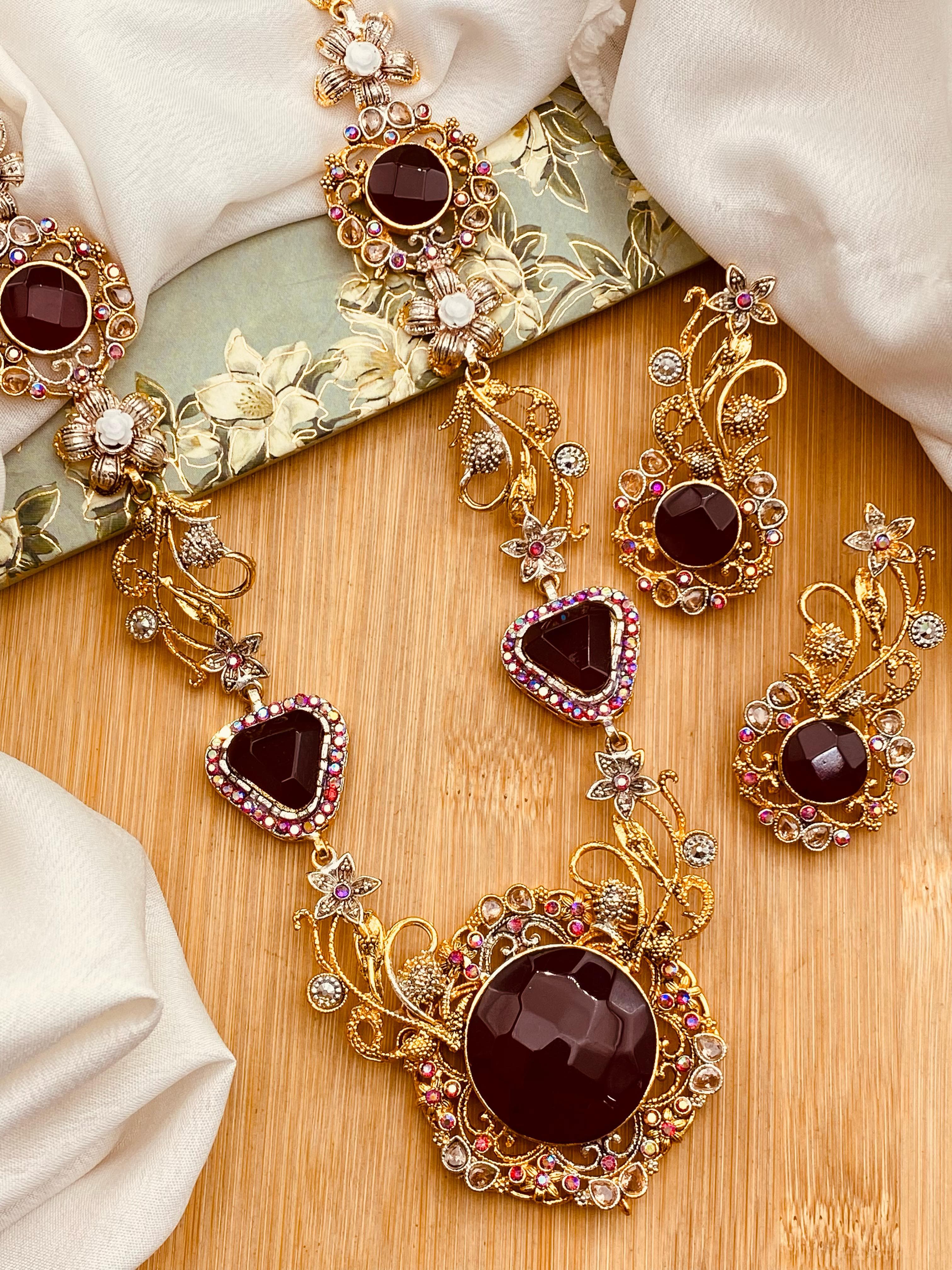Elegant Mala Set with Earrrings