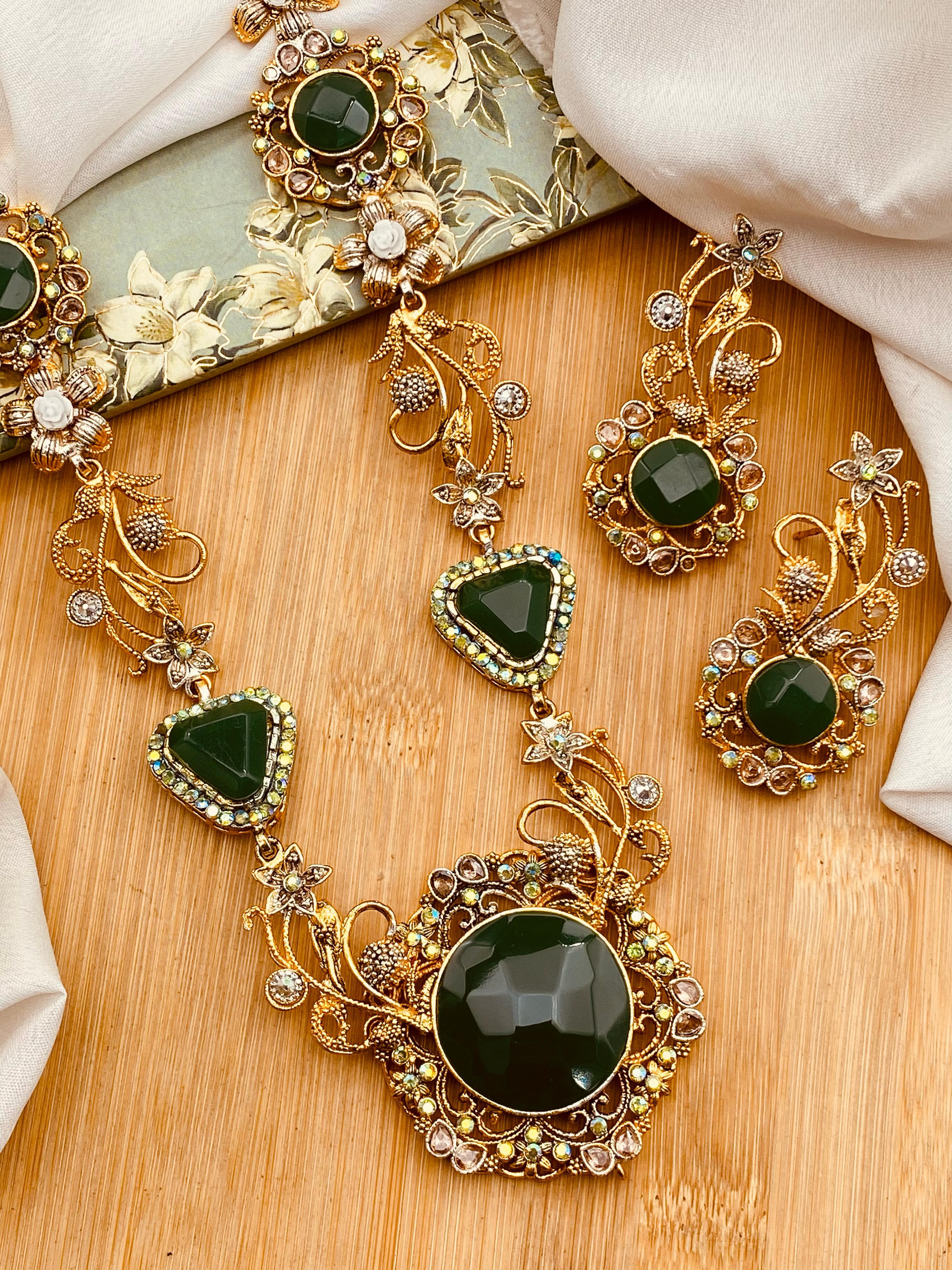 Elegant Mala Set with Earrrings
