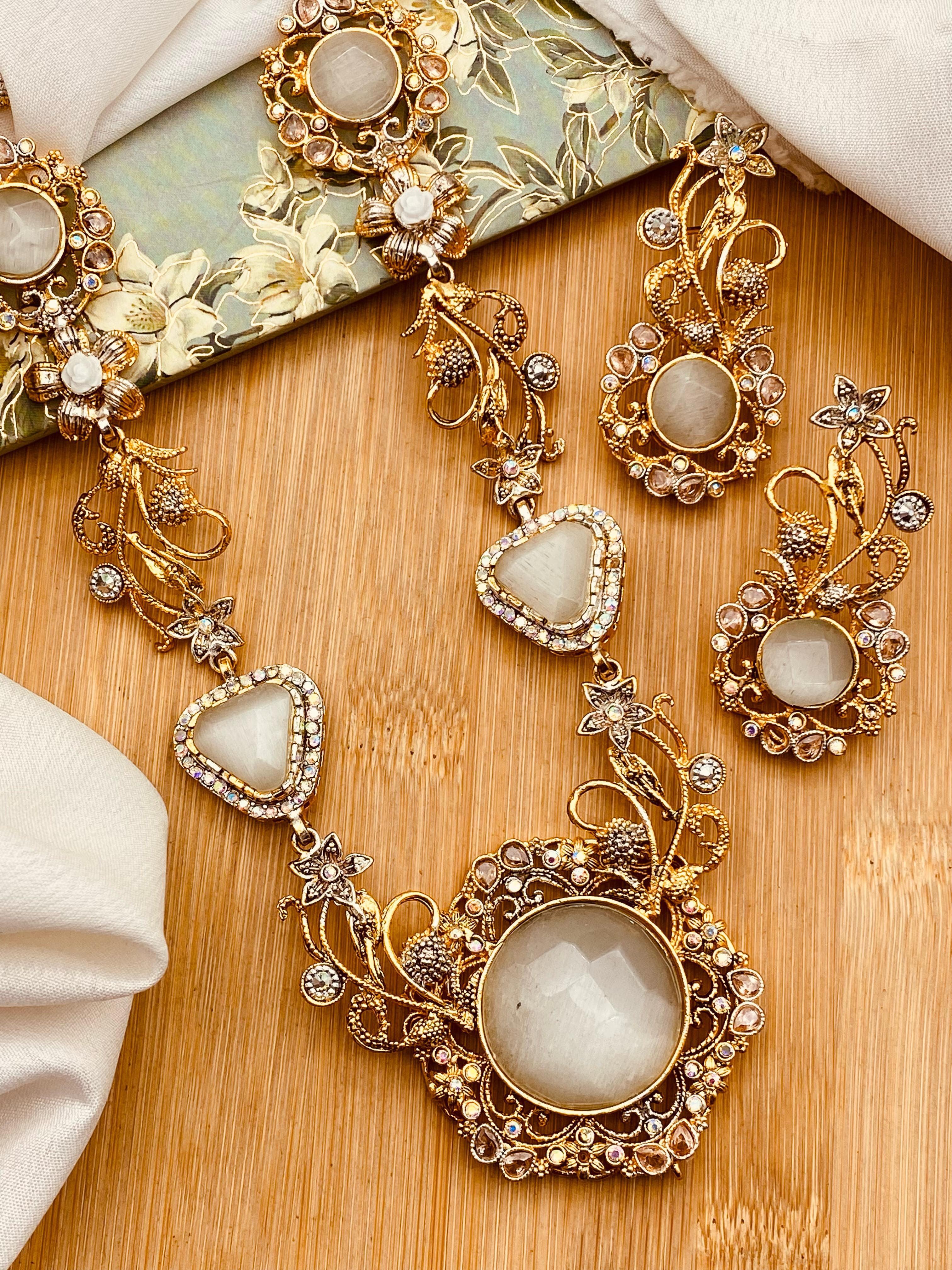 Elegant Mala Set with Earrrings