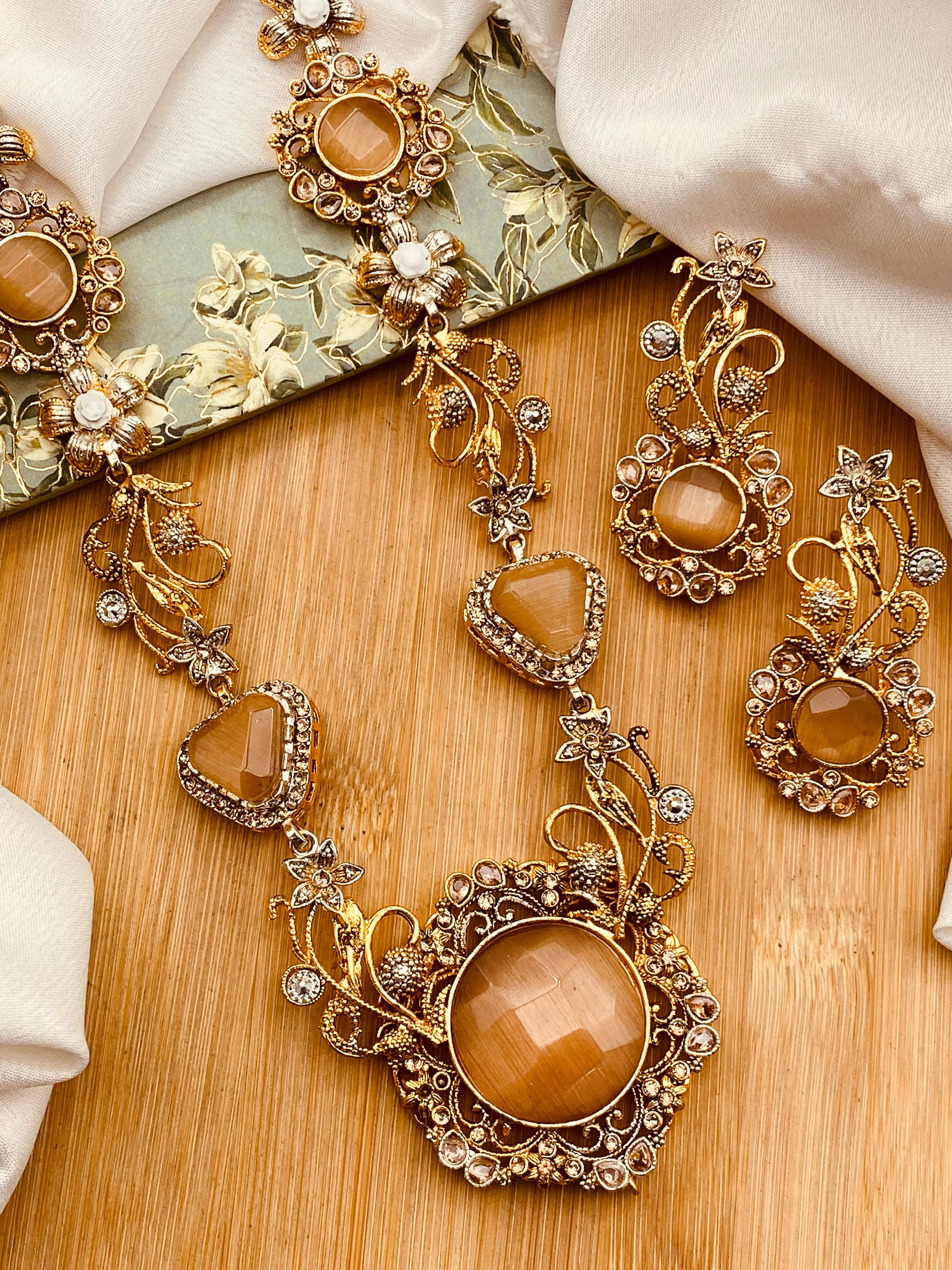 Elegant Mala Set with Earrrings