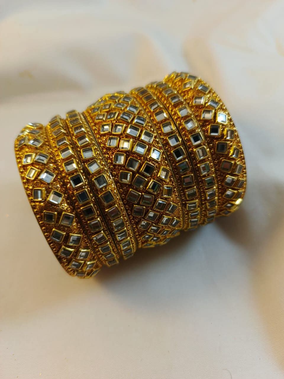 Kundan Bangles set