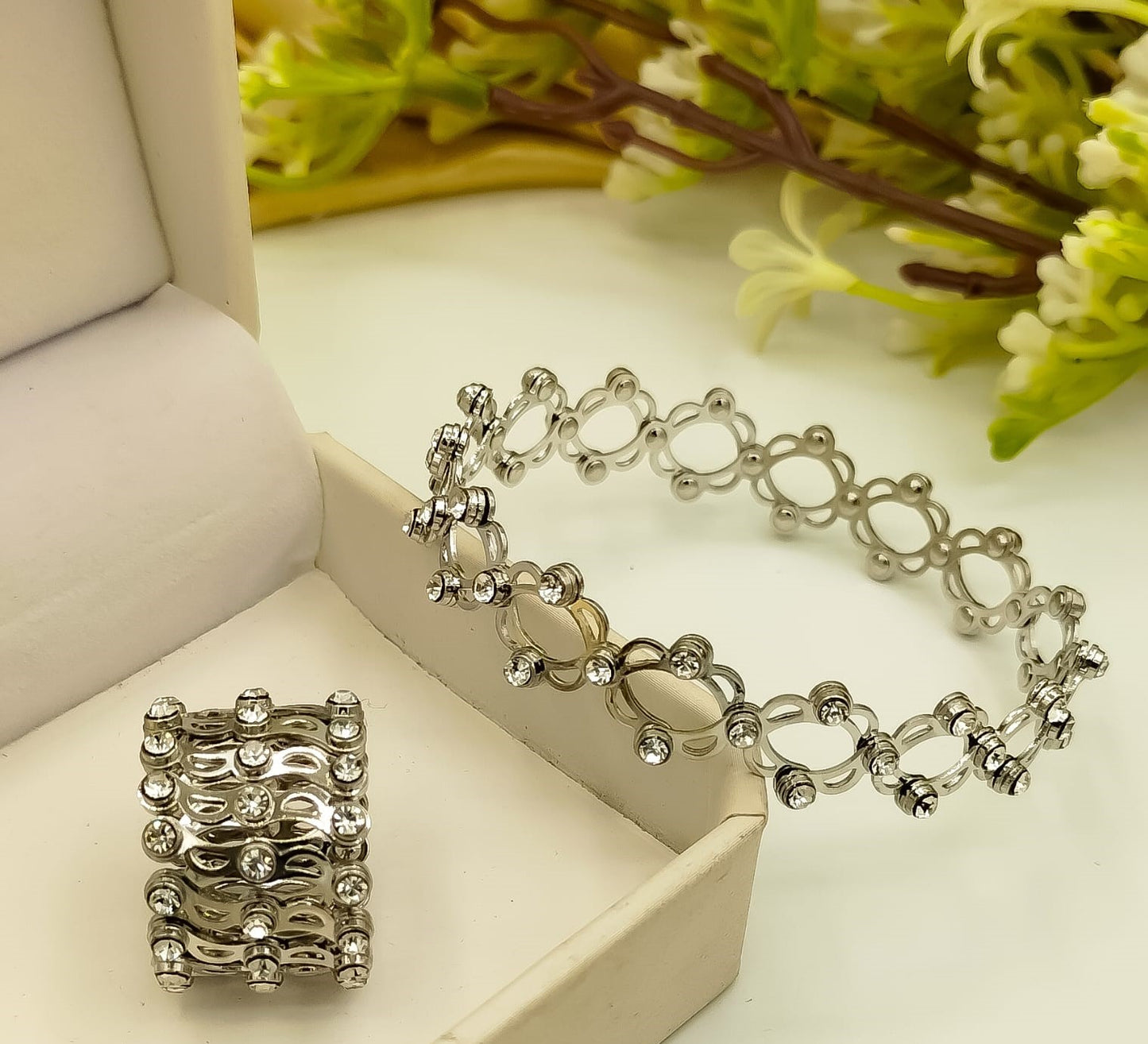 New Trendy 2 in 1 Ring Bracelet