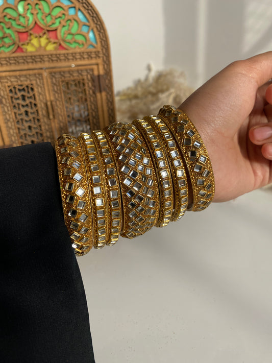 Kundan Bangles set