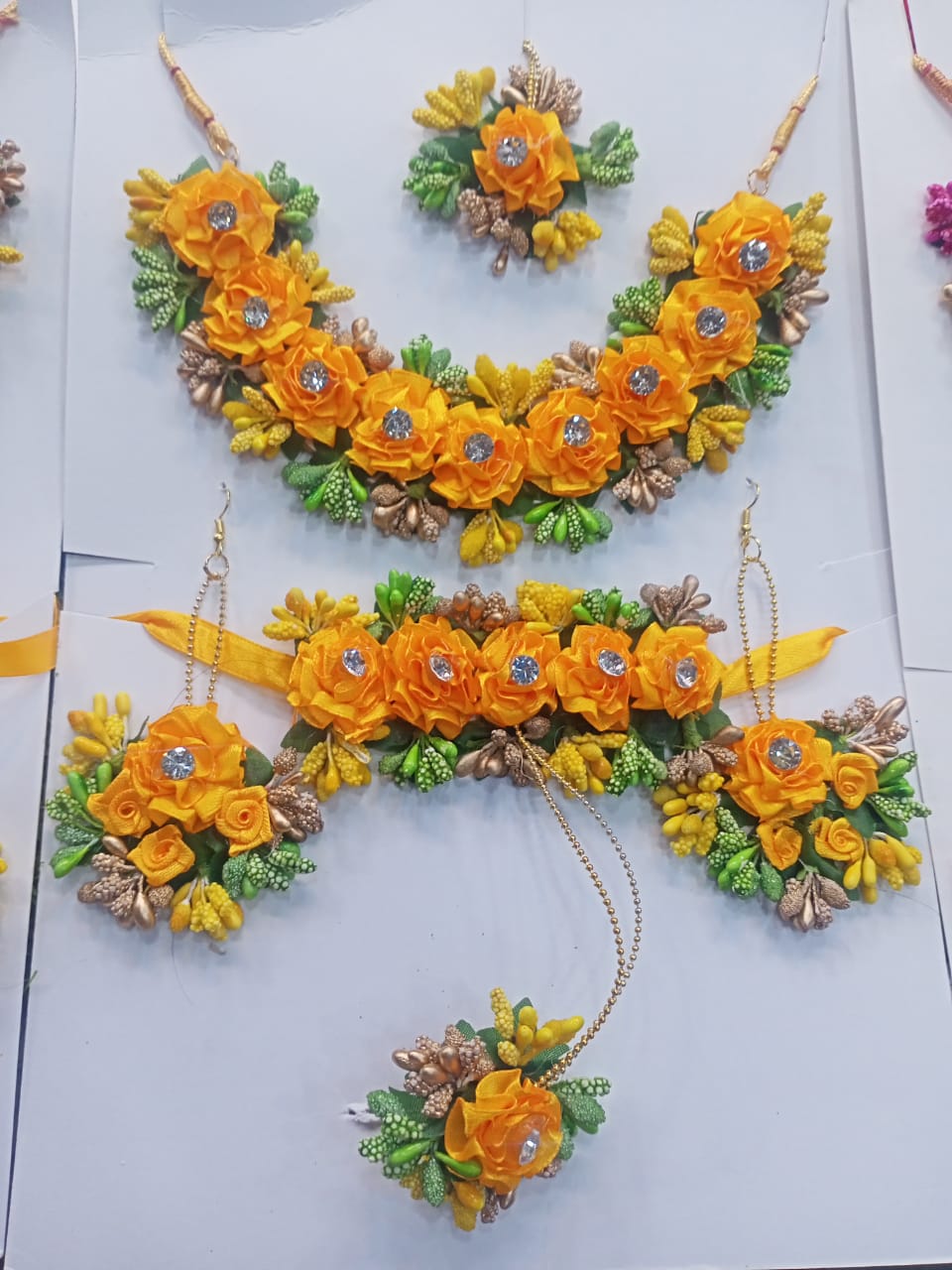 Flower Jewellery Set for mendi