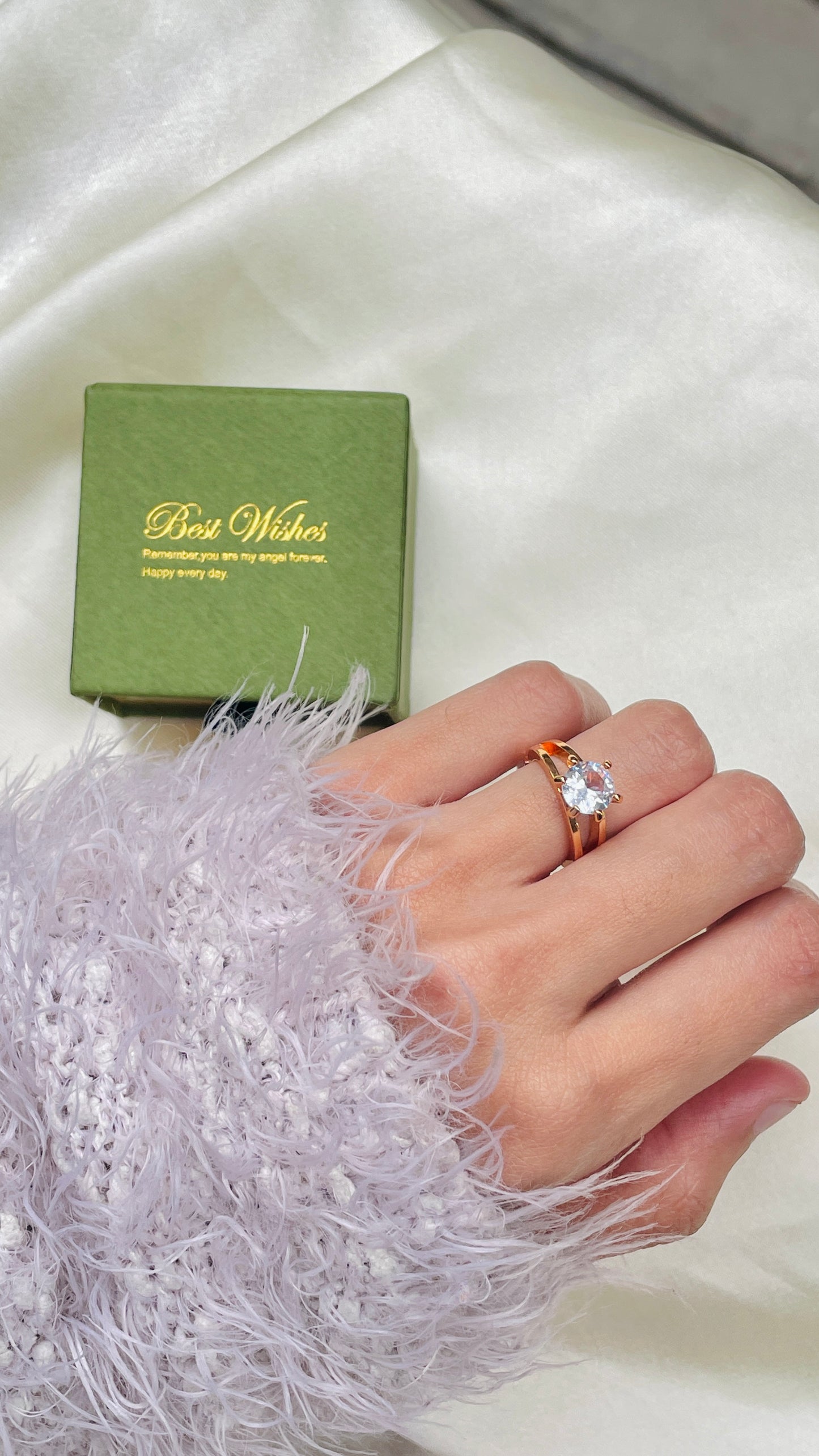 Aurora Classic Crystal Ring