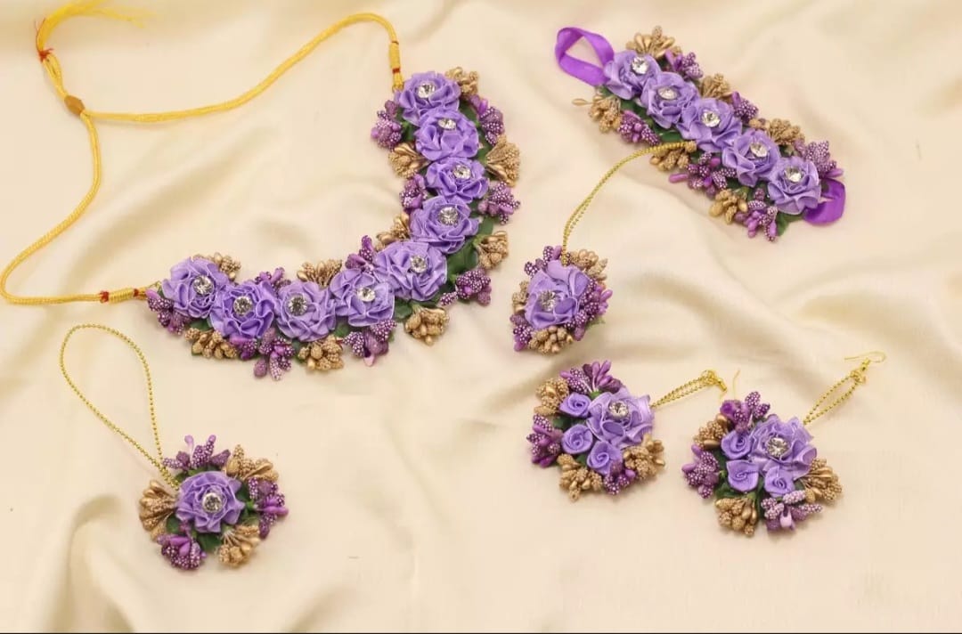 Flower Jewellery Set for mendi